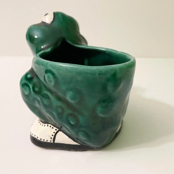 Vintage Frog Planter with Shoes 6 Inch Long Flaws - Picture 16 of 16